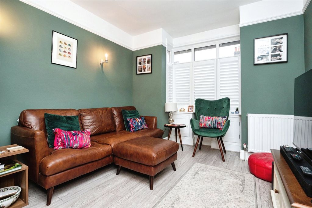 Property photo 2 of 17 Picture No. 06