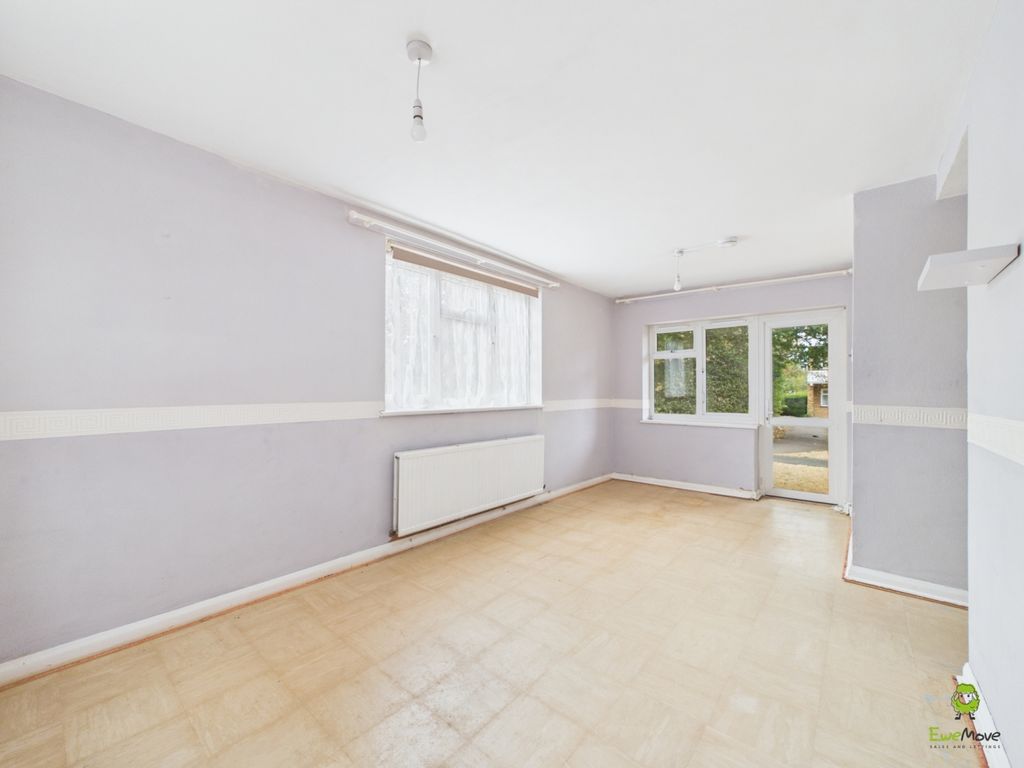 Property photo 2 of 9 Cam03779G0-Pr0448-Still004