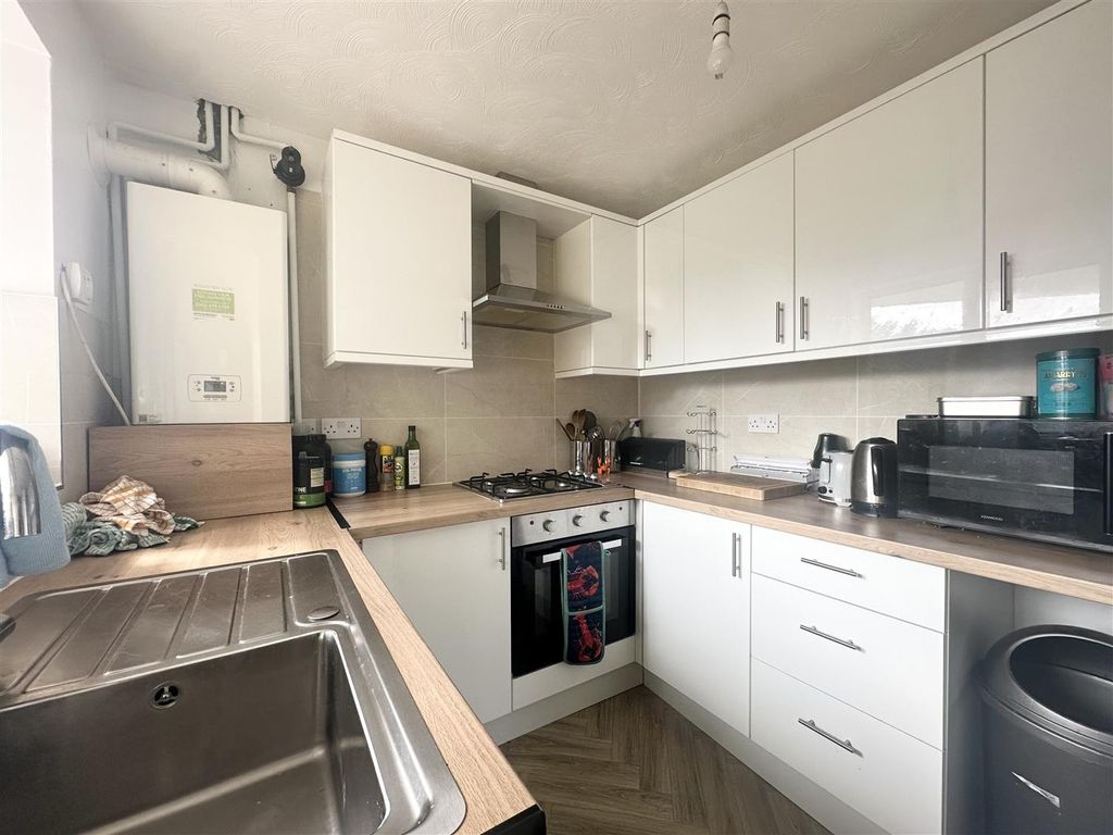 Property photo 1 of 12 Image00010.Jpeg