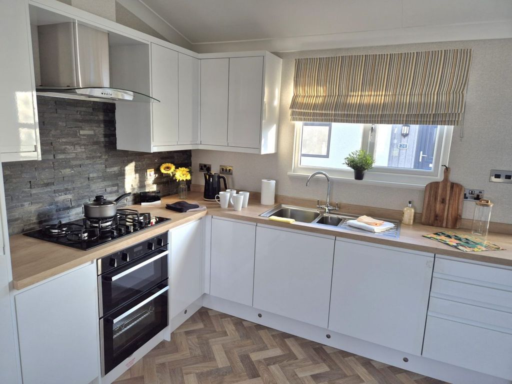 Property photo 3 of 6 3.Jpg
