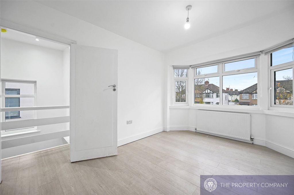 Property photo 1 of 10 Picture No. 02