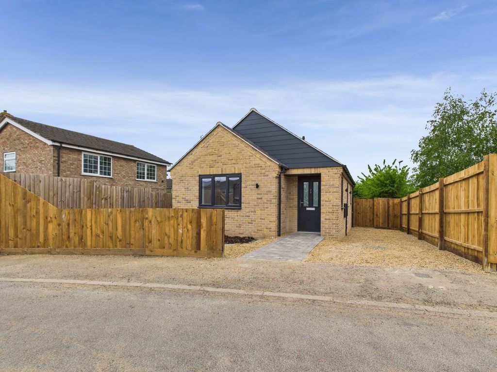 Property photo 1 of 9