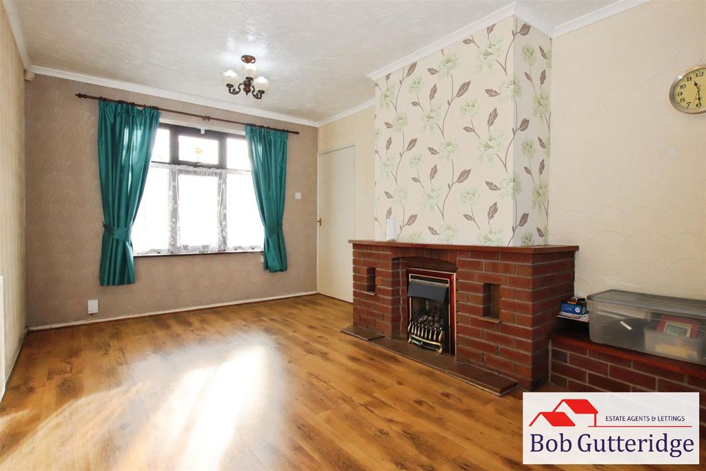 Property photo 2 of 30 Living Room