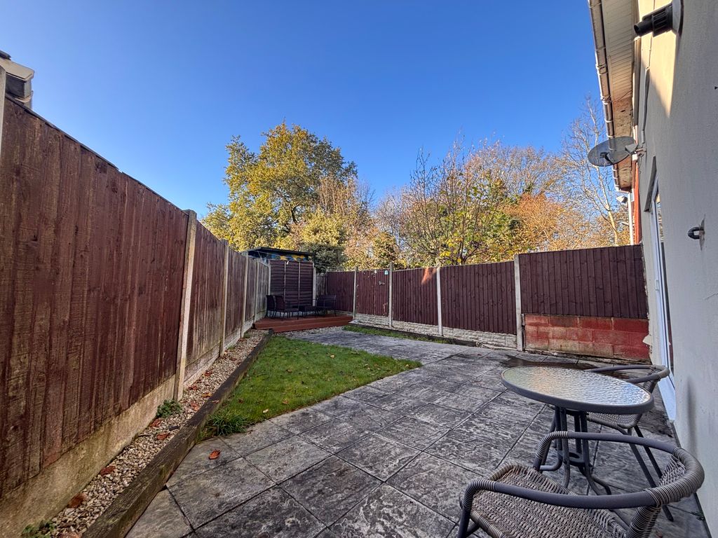 Property photo 3 of 15 Garden