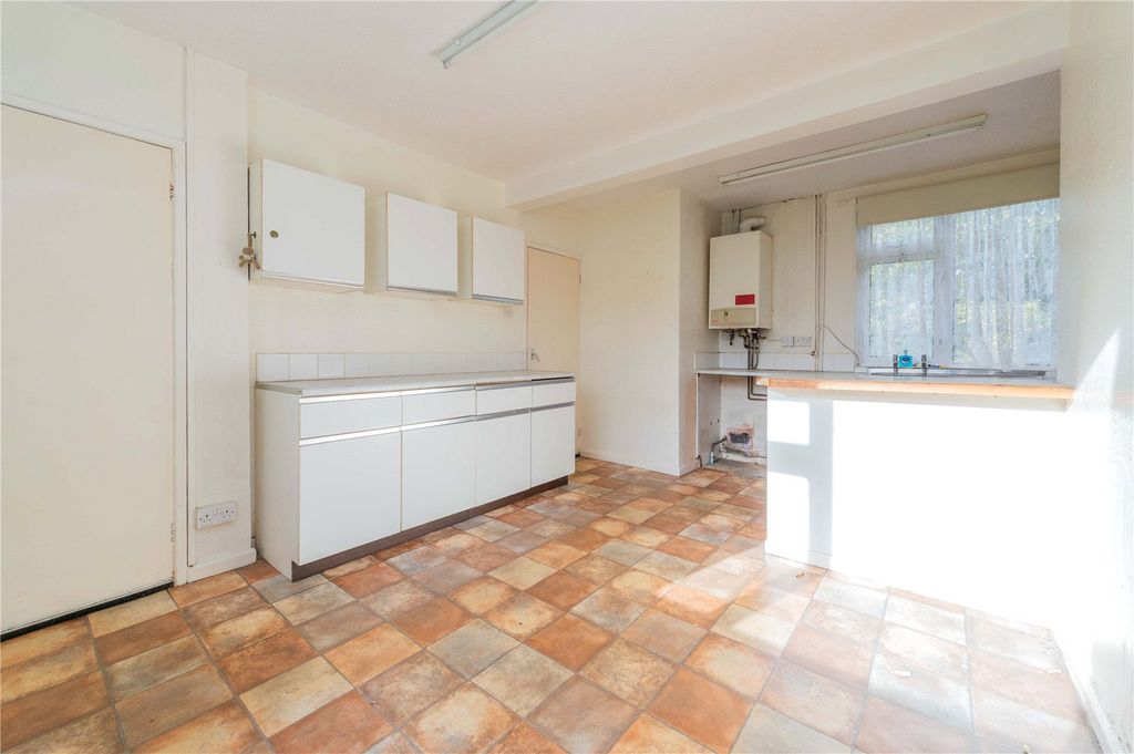 Property photo 3 of 29 Picture No. 24