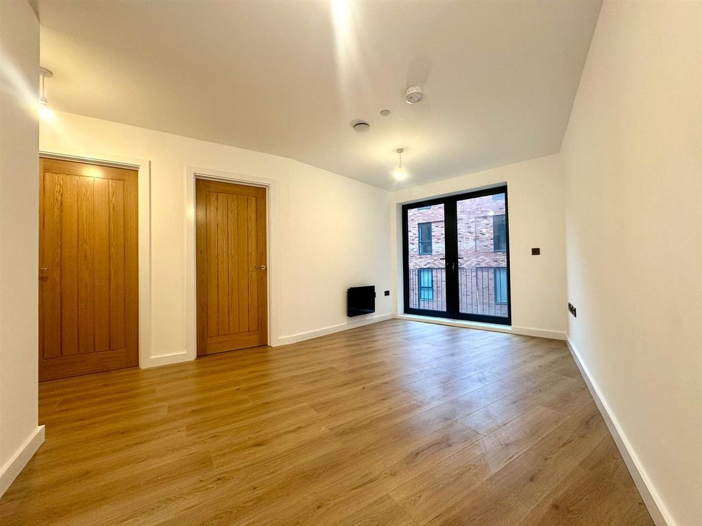 Property photo 1 of 11 Lounge Pic 3.Jpeg