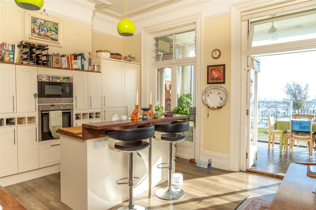 Property photo 3 of 14 Gf Kitchen