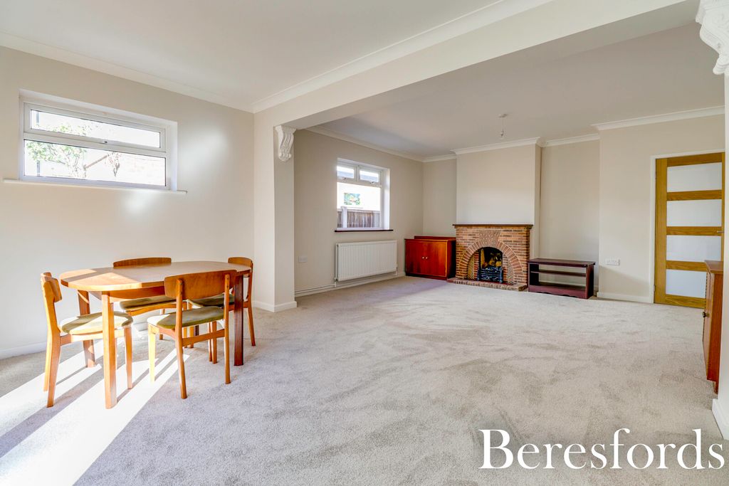 Property photo 3 of 19 Picture No. 08