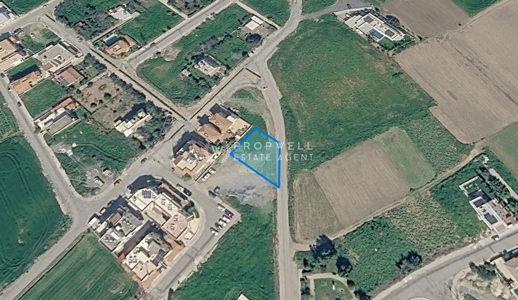 Property photo 1 of 2