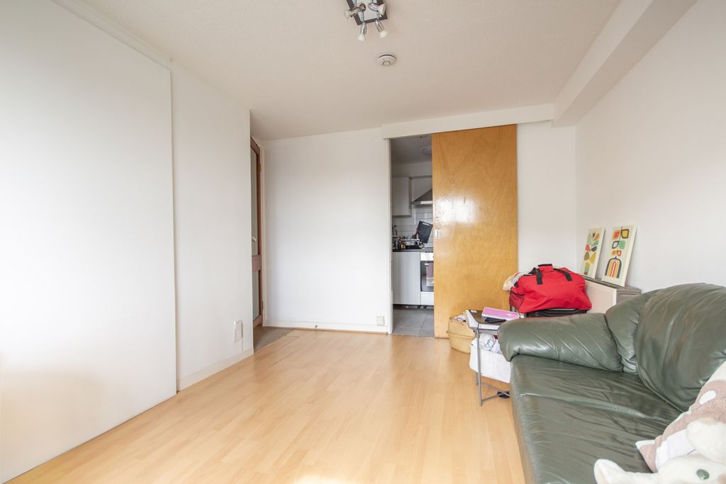 Property photo 2 of 12 10-Img_0174