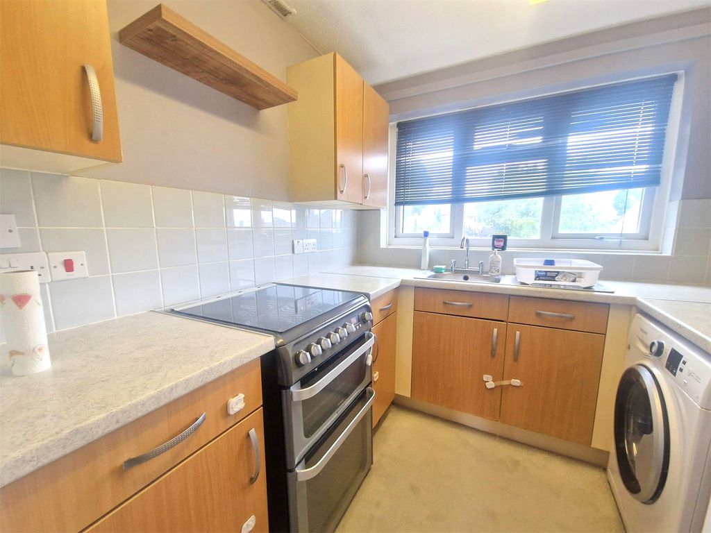 Property photo 2 of 6 Picture No. 06