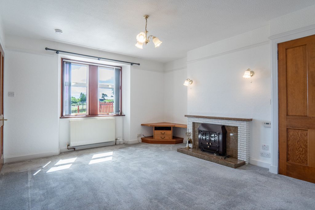 Property photo 2 of 45