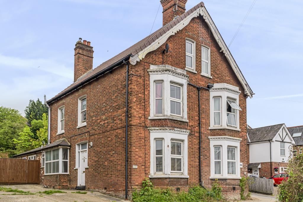 Property photo 1 of 11 Front