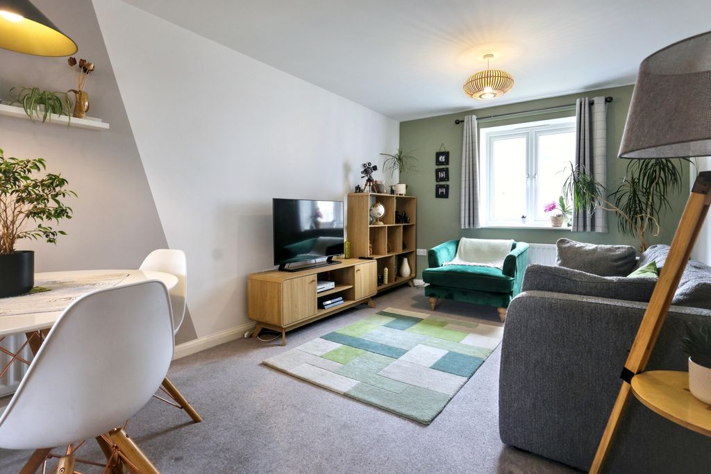 Additional image 4 of 1 bed flat for saleFlat 9 Merlin House, Centenary Way, Witney OX29