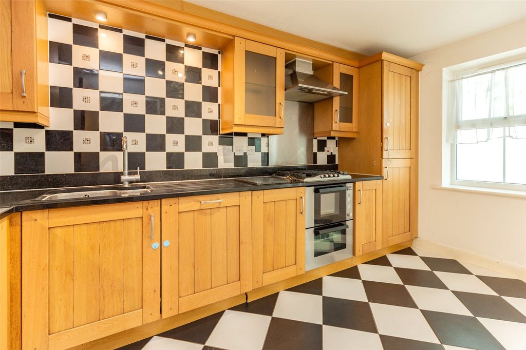 Property photo 2 of 14 Picture No. 07