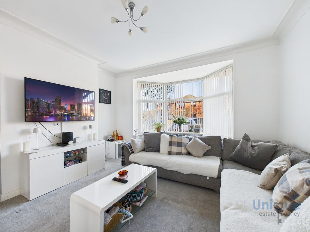 Property photo 2 of 24