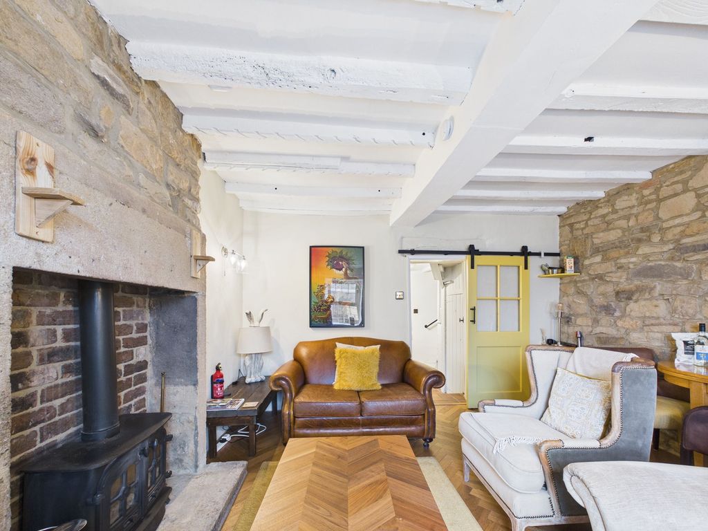 Property photo 2 of 26