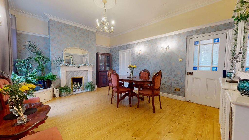 Property photo 1 of 44 4188261
