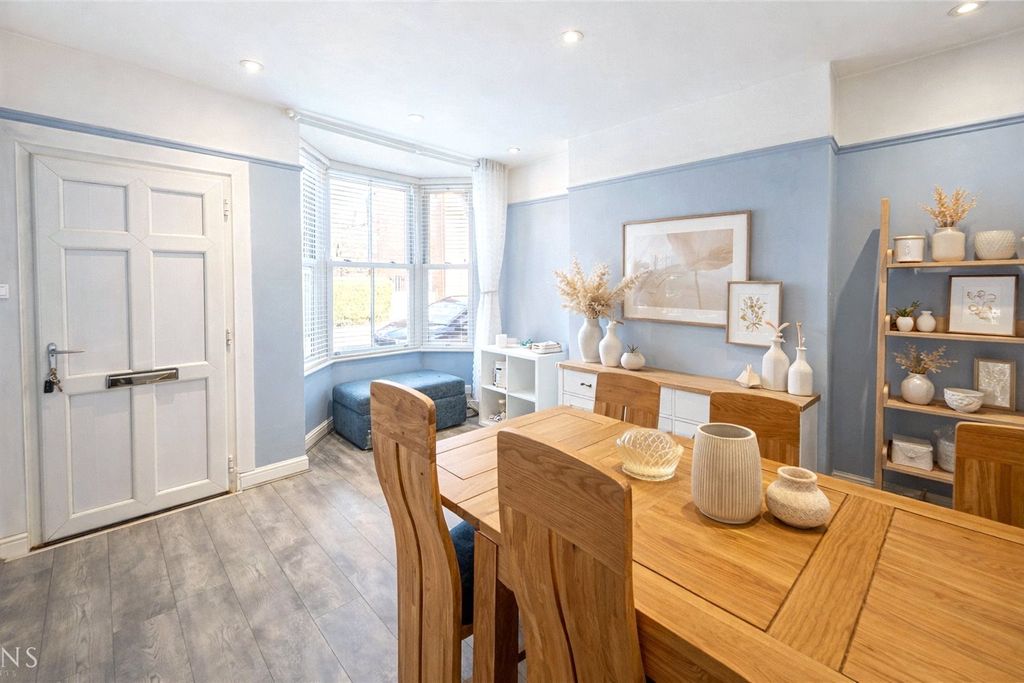 Property photo 3 of 25 Picture No. 34