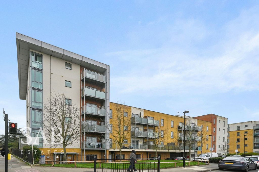 Property photo 1 of 10