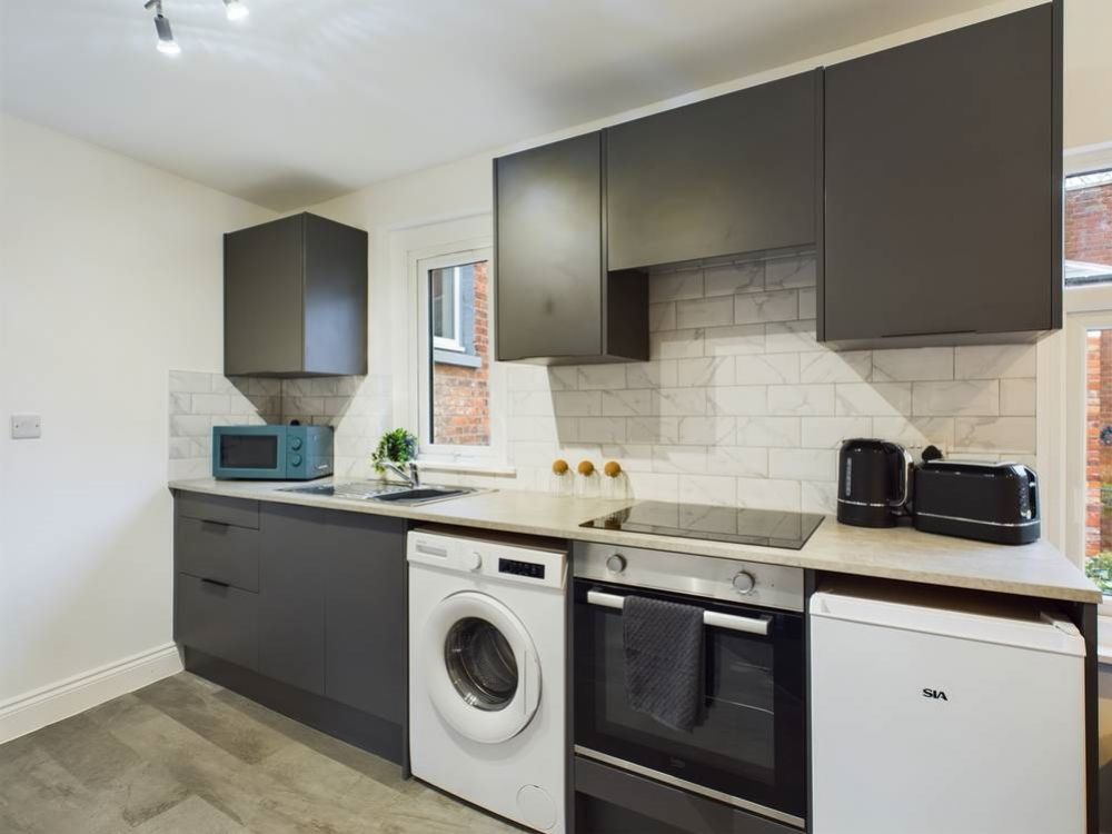 Property photo 3 of 6 Cam01740G0-Pr0327-Still008-Thumbnail-H750-70