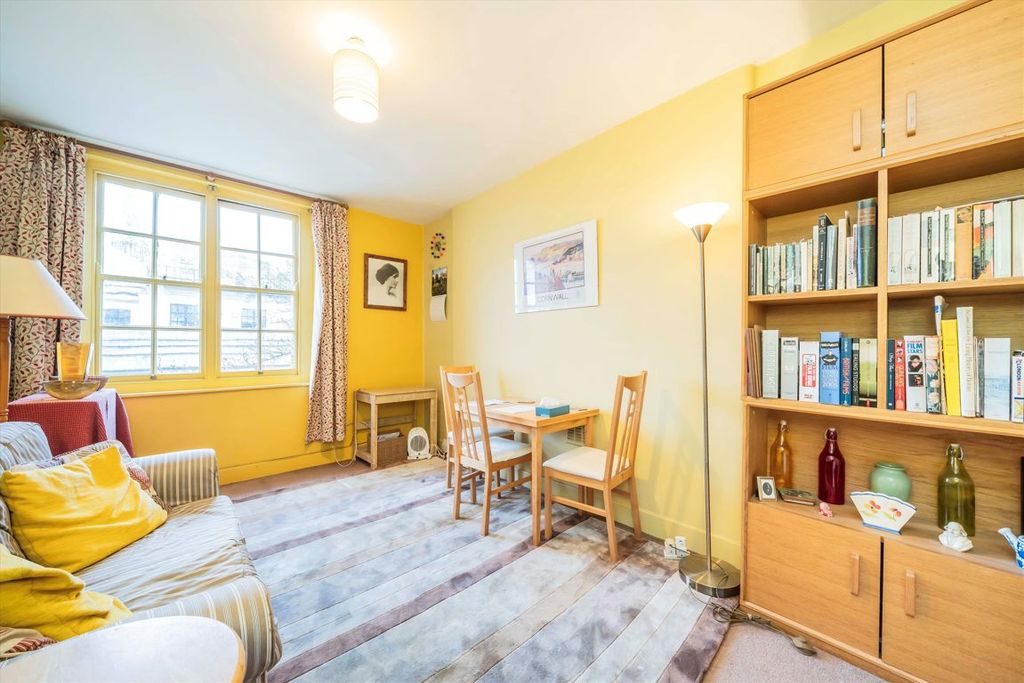 Property photo 2 of 4