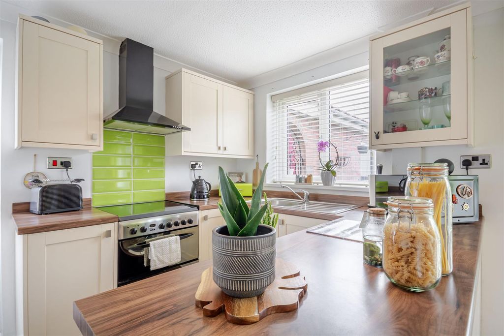 Property photo 3 of 34 Ashford-18.Jpg