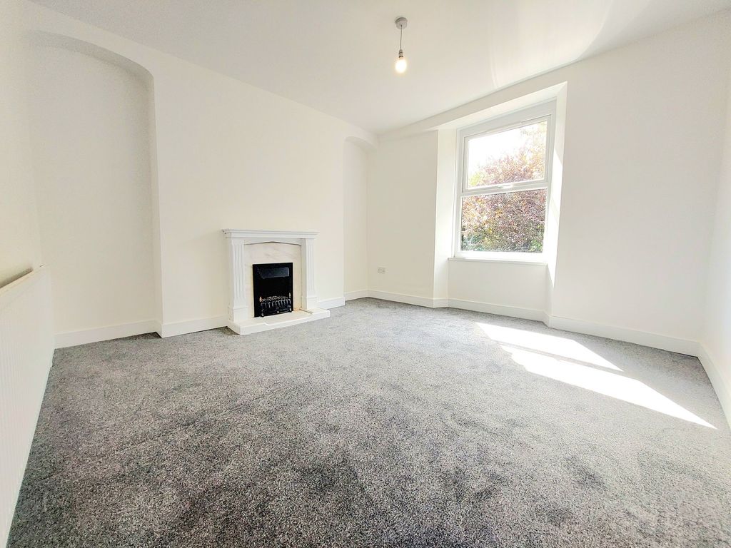 Property photo 2 of 45