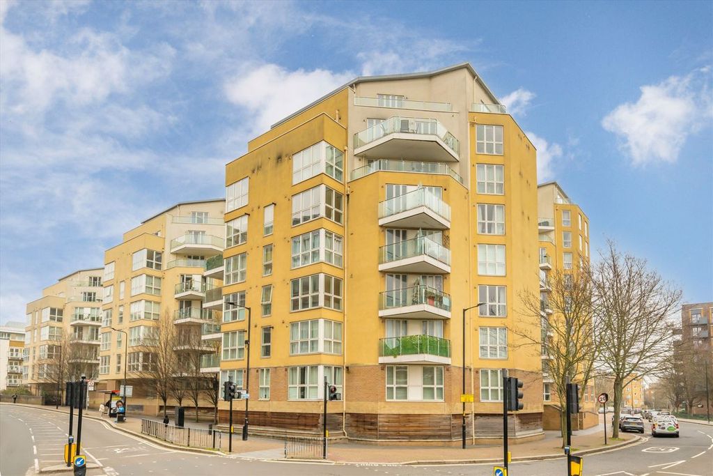 Property photo 1 of 9