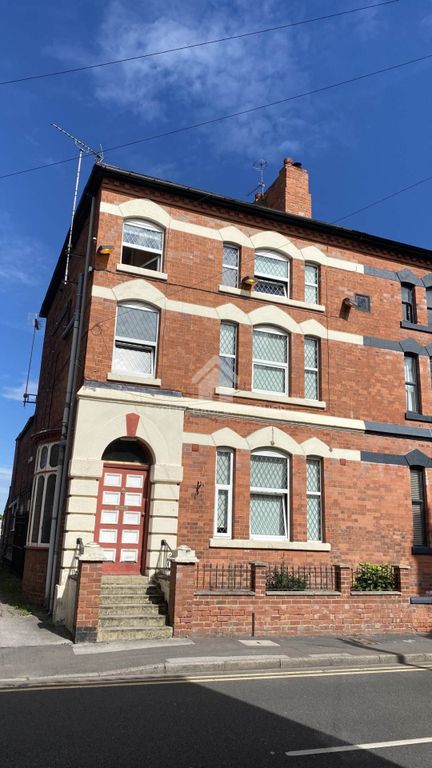 Property photo 1 of 5