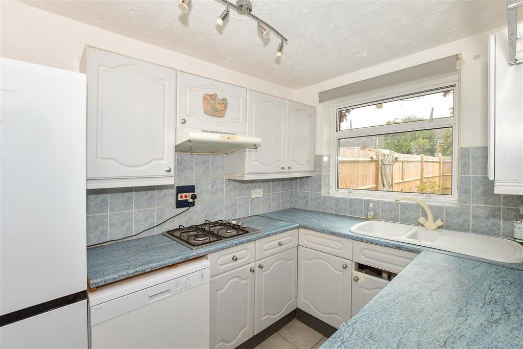 Property photo 3 of 13 Kitchen