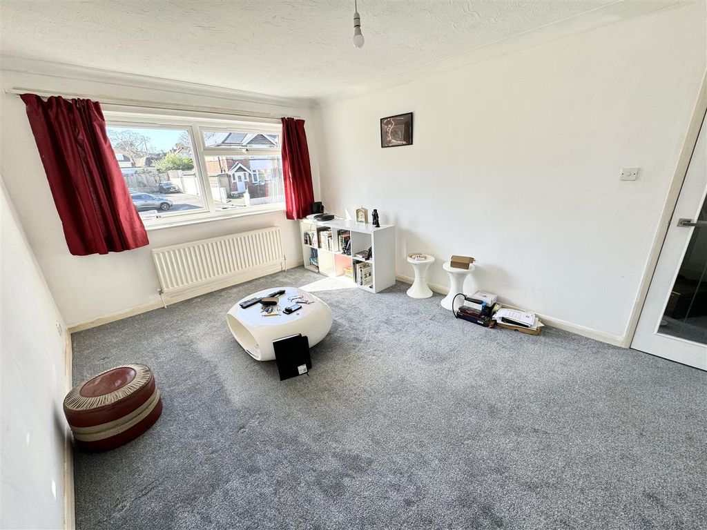 Property photo 3 of 8 Img_1689.Jpg