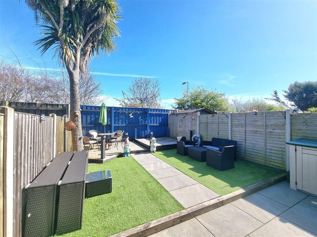 Property photo 1 of 20 Garden