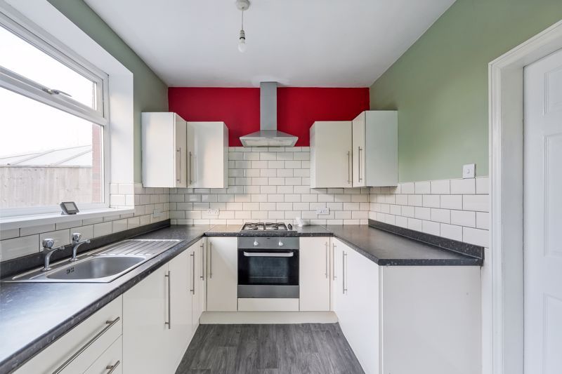 Property photo 3 of 24 Kitchen