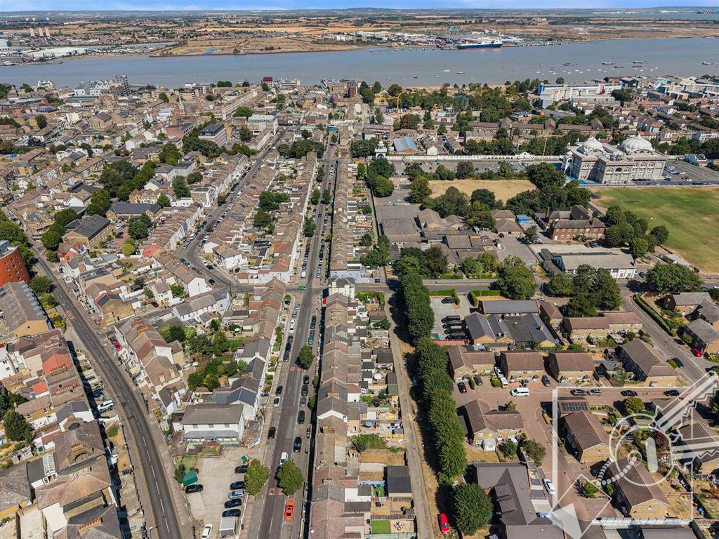 Property photo 2 of 35 Dji_20260812124255_0743_D_Pecek.Jpg