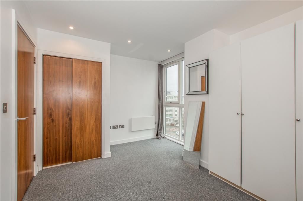 Property photo 3 of 9 Bedroom