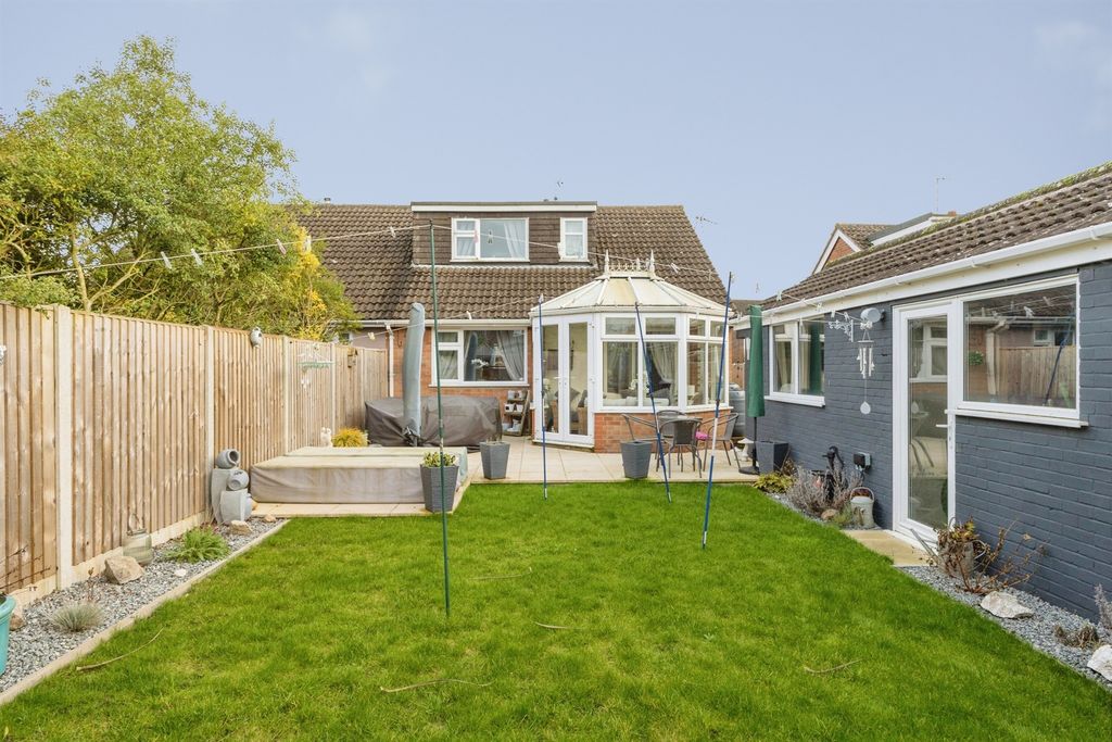 Property photo 2 of 19