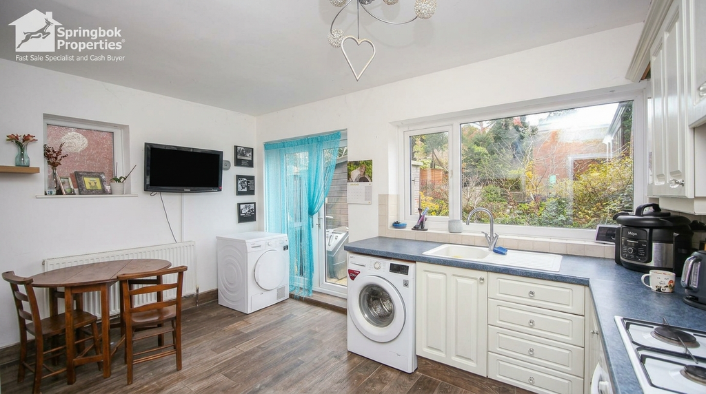 Property photo 3 of 8 Image 2