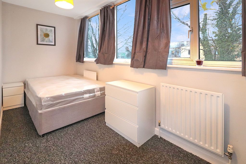 Property photo 3 of 10 Image Of Property