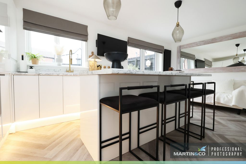 Property photo 3 of 33