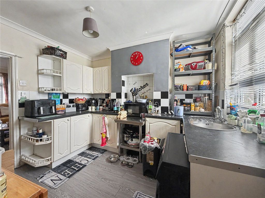 Property photo 3 of 7 Picture No. 08