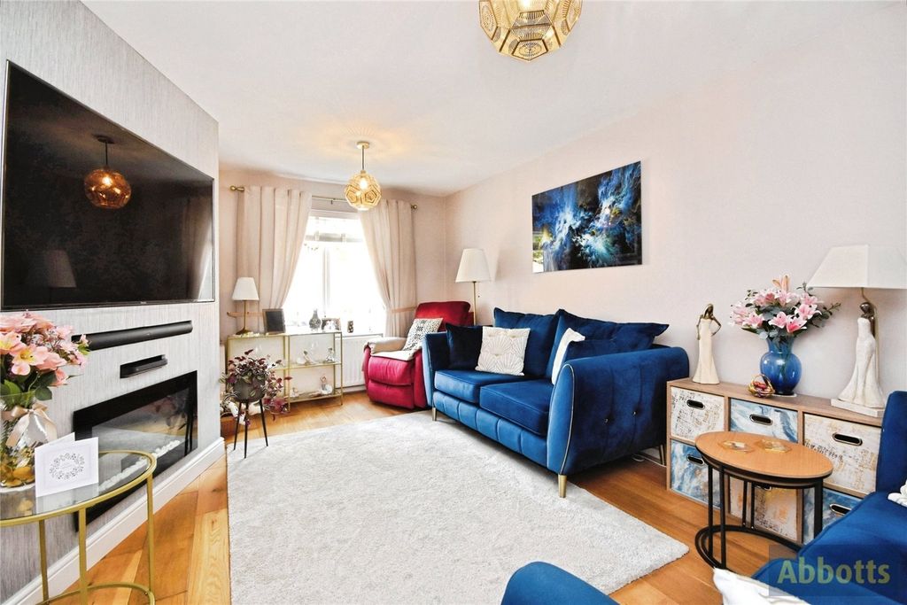 Property photo 2 of 17 Picture No. 25