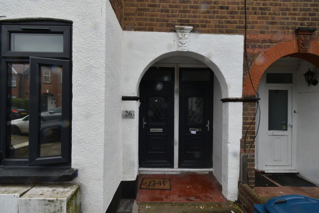 Property photo 2 of 11 Gallery