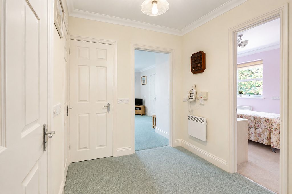 Property photo 2 of 14