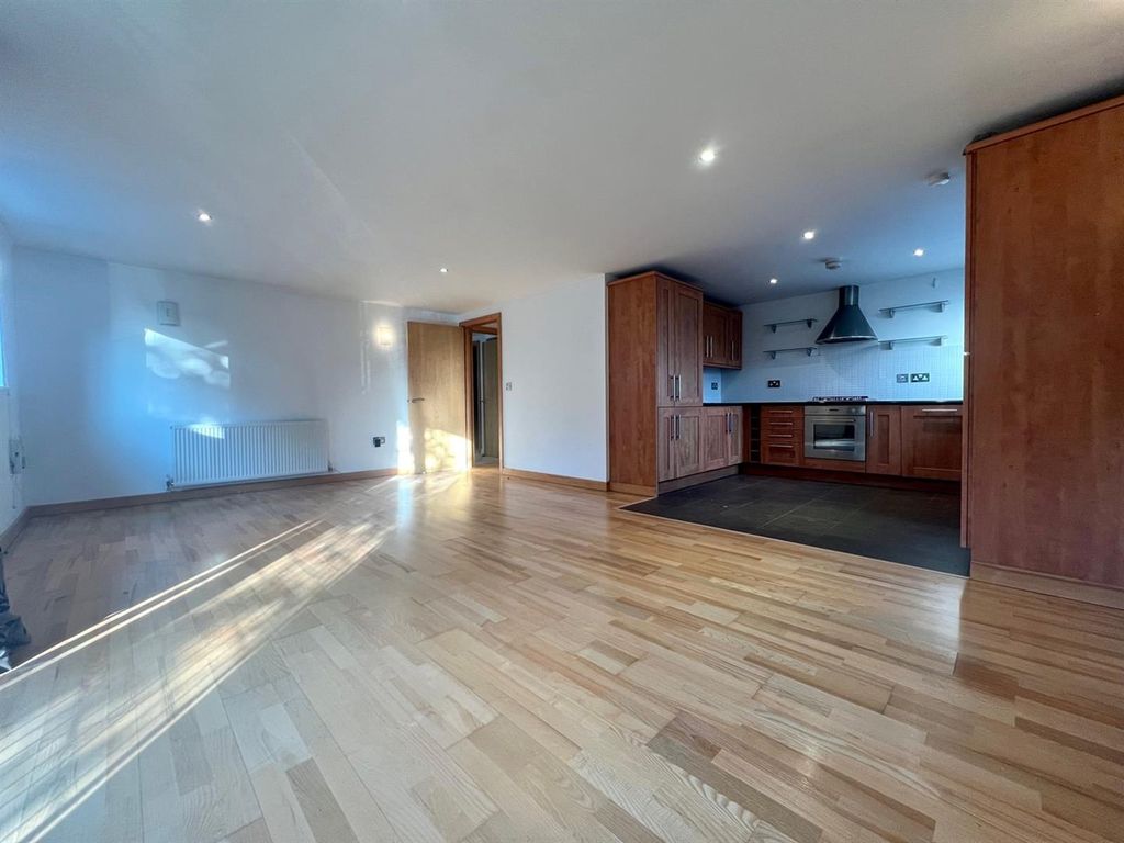 Property photo 3 of 10 Picture14.Jpg