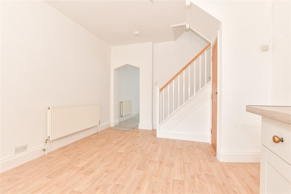 Property photo 1 of 11 Kitchen/ Dining Room
