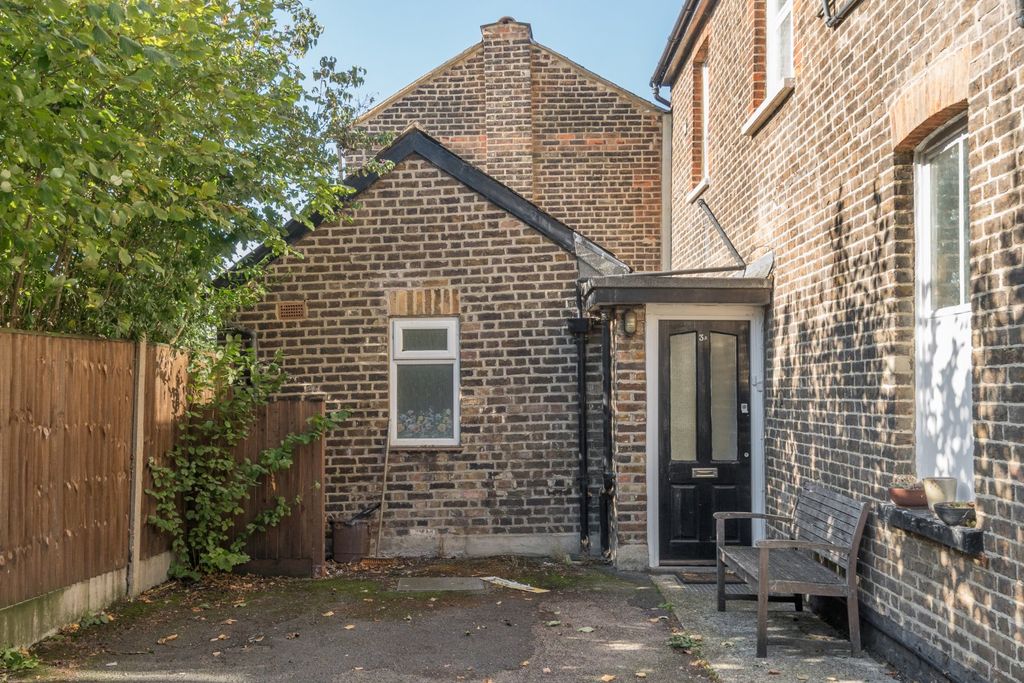 Property photo 1 of 11 Picture No. 10