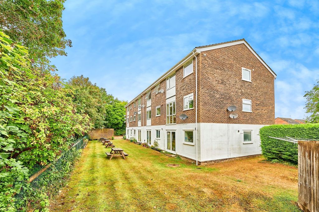 Property photo 1 of 10