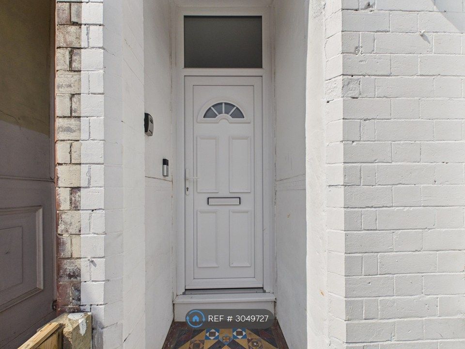 Property photo 1 of 35