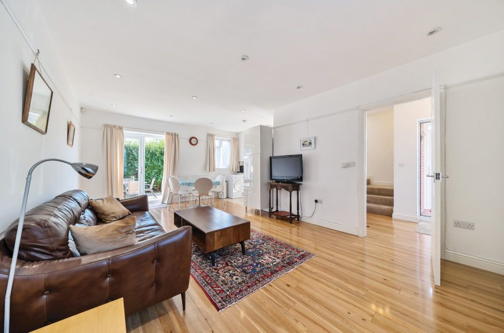 Property photo 2 of 19